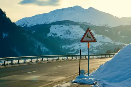 Avtocestno omrežje Švice in postopek nakupa e-vinjete v letu 2026