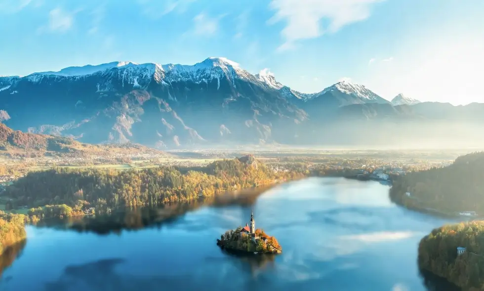Vožnja po slovenskih cestah do najlepših znamenitosti