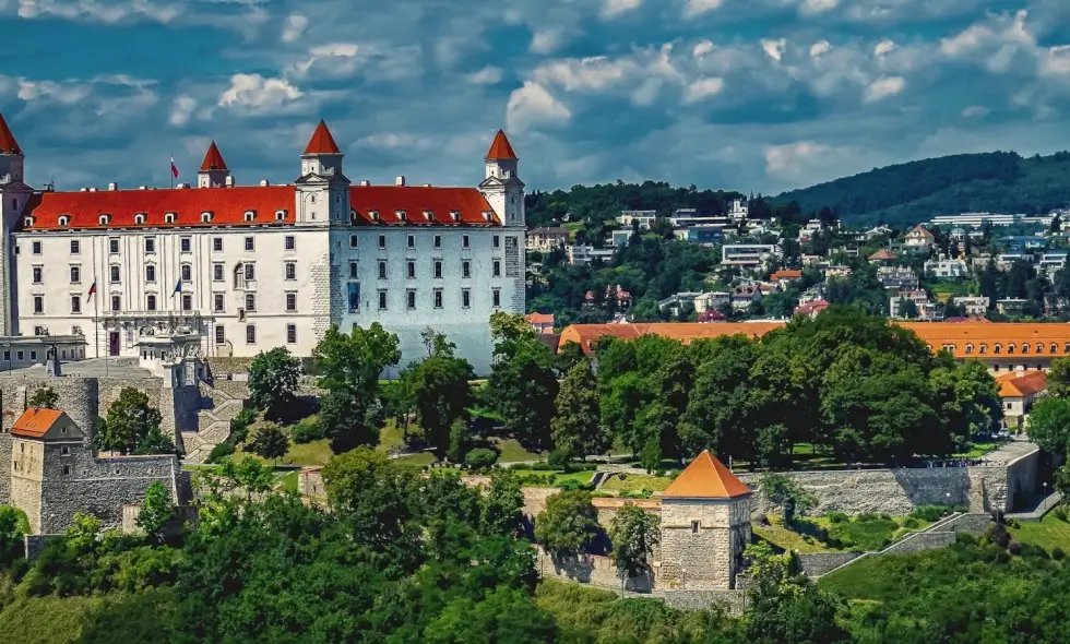 Kupovina Slovačke Vinjete - Putovanja autoputem kroz alpske pejzaže i kulturne gradove
