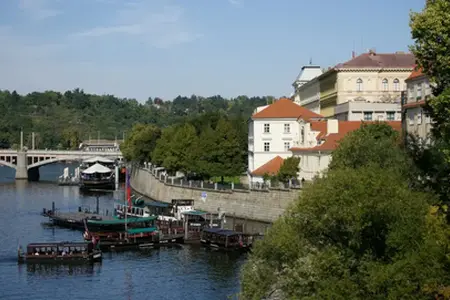 Па аўтадарогах Чэхіі: Магчымасці падарожжа і славутасці
