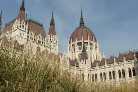 Адкрыйце для сябе скарбы Венгрыі на аўтамагістралі з вiнэткай!